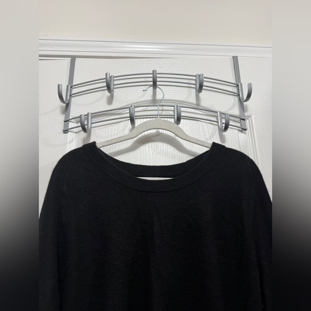 Aqua Cashmere Women’s L Black Asymmetrical Side Slit Sweater Quiet Luxury - Picture 3 of 16